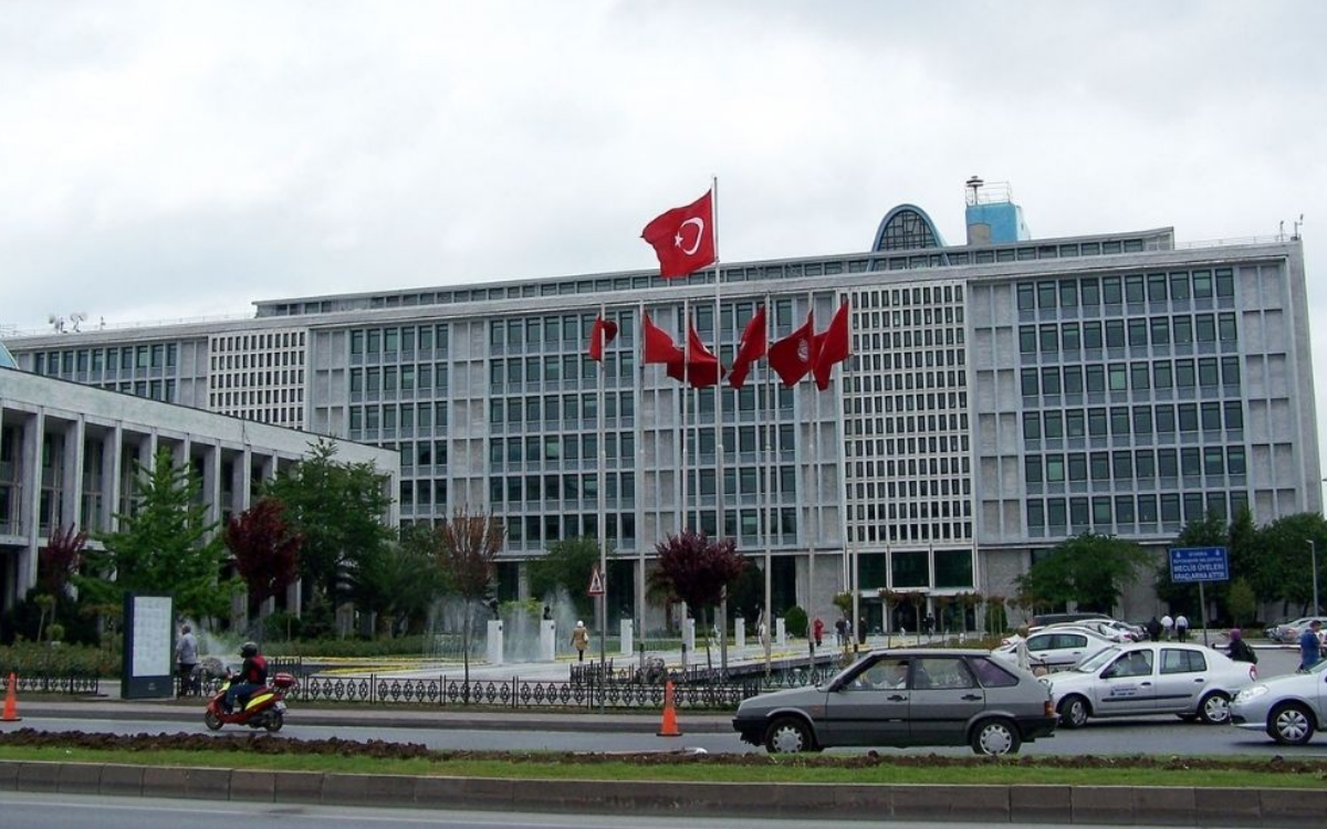 /haber/45-people-taken-to-court-in-istanbul-municipality-investigation-307786