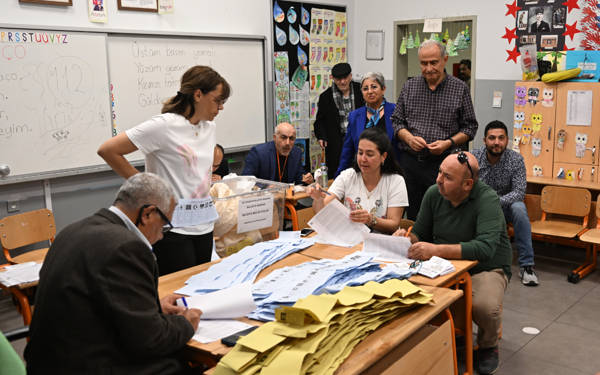 /haber/istanbulda-akp-2-chp-de-6-ilcede-secime-itiraz-etti-293826